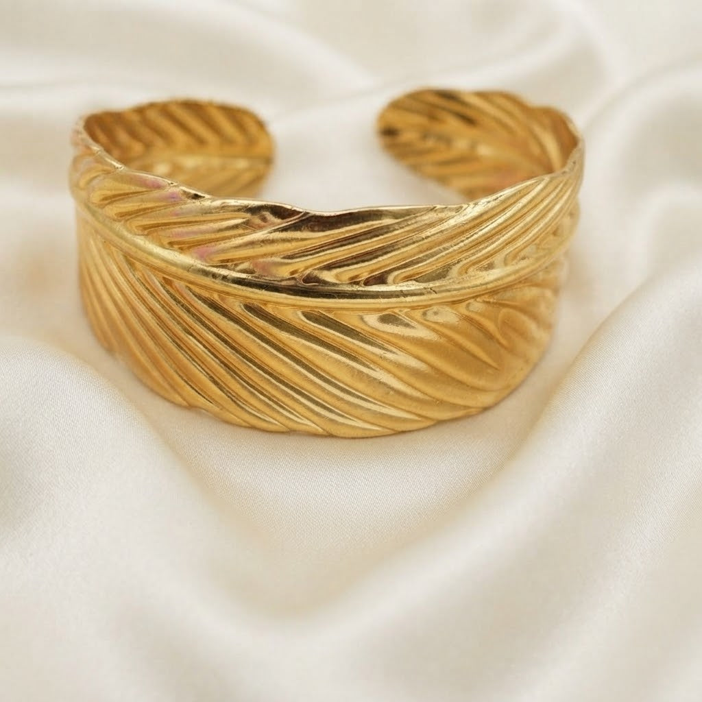 Waterproof Stainless Steel Leaf Bracelet