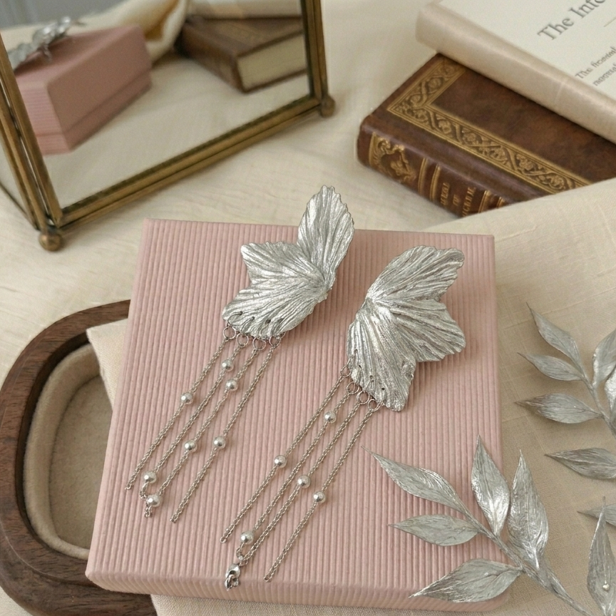 Silver wings
