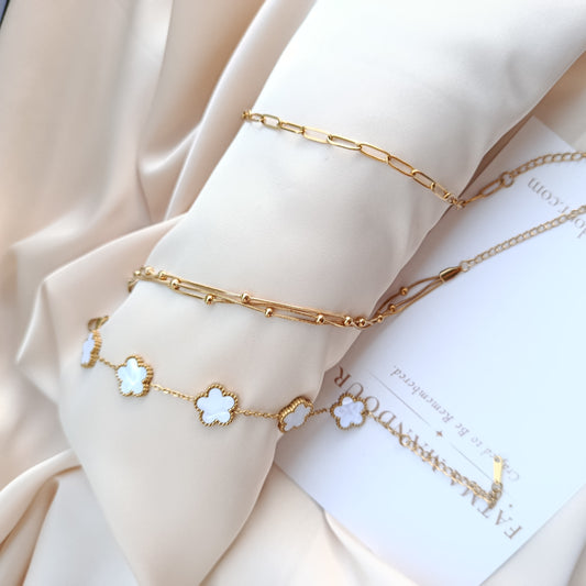 Gold Stainless Steel 5-Petal Flower Bracelet
